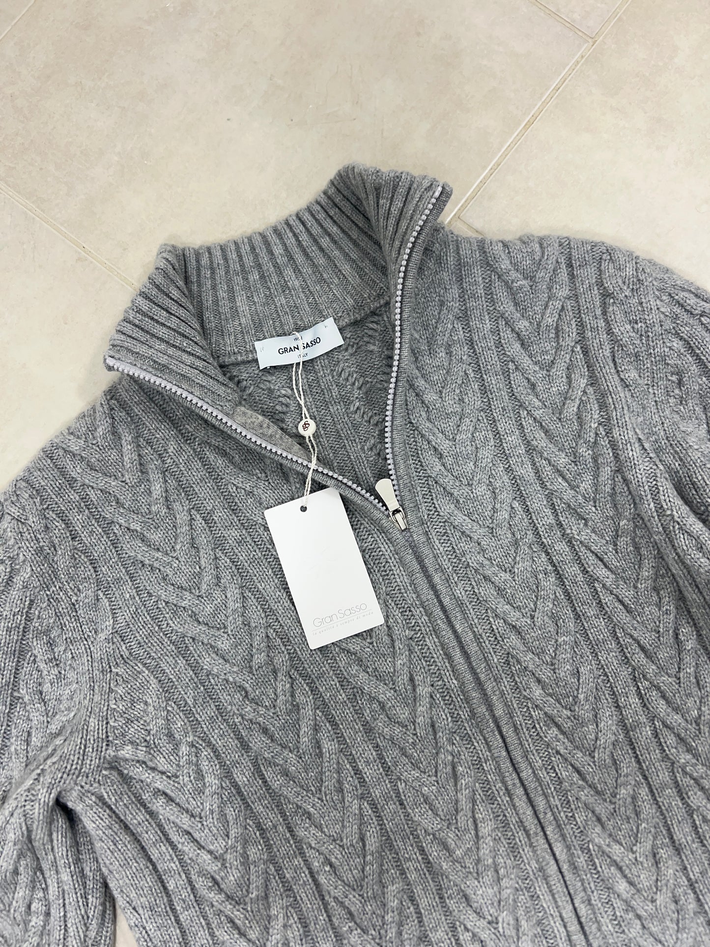 Gran Sasso Kashmir Cardigan (HELT NY) - kabelstickad grå