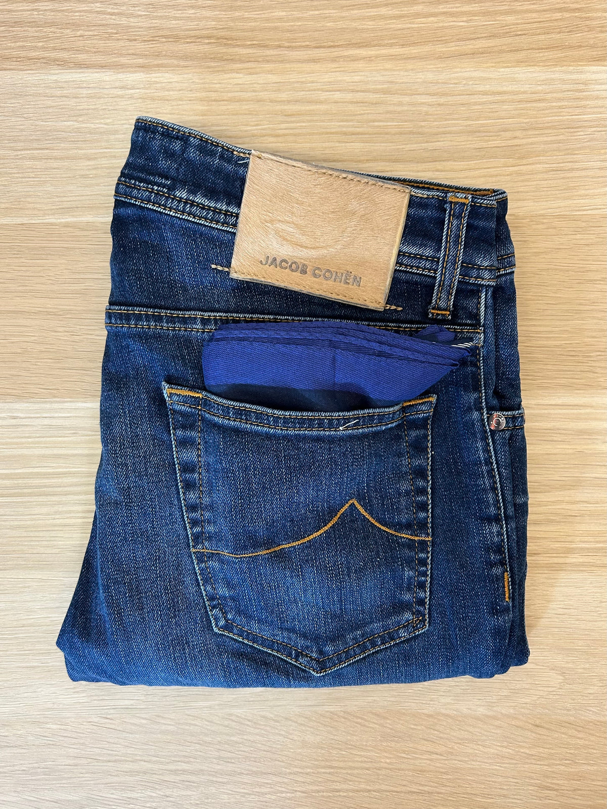 Jacob Cohën jeans - 622 Comfort Mid Blue Wash
