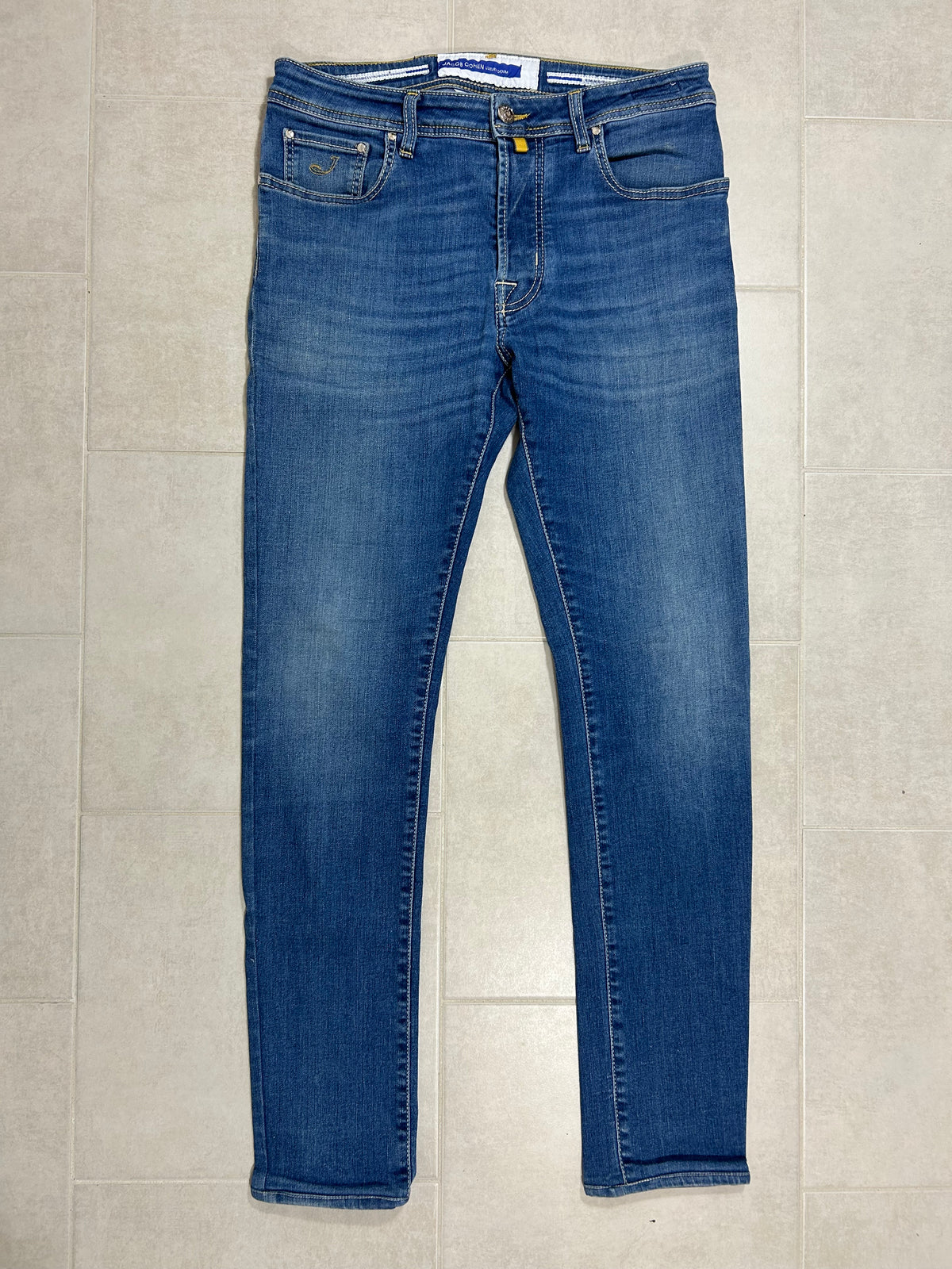 Jacob Cohën jeans - Bard Yellow Patch Mid Blue Wash