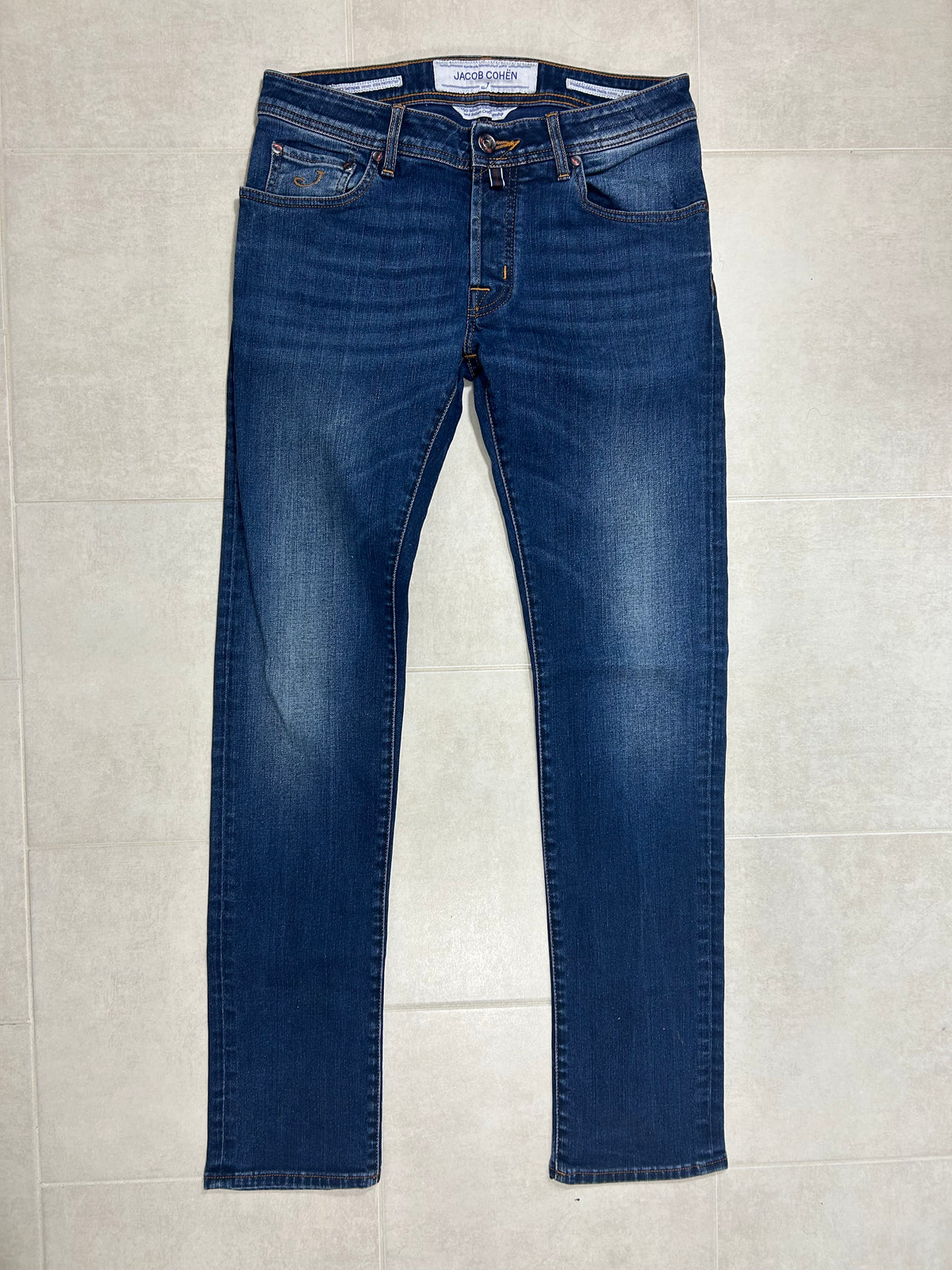 Jacob Cohën jeans - 622 Comfort Mid Blue Wash