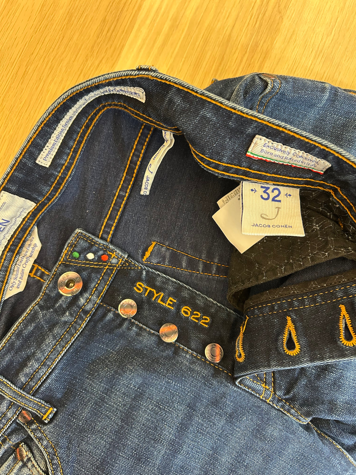 Jacob Cohën jeans - 622 Comfort Mid Blue Wash